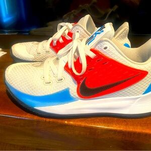Nike Kyrie low 2 blue hero men’s basketball size 12